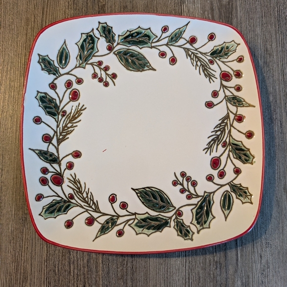 InHomeStylez Christmas Holly Berry Etched Square Dinner Plates (2) - Picture 9 of 16
